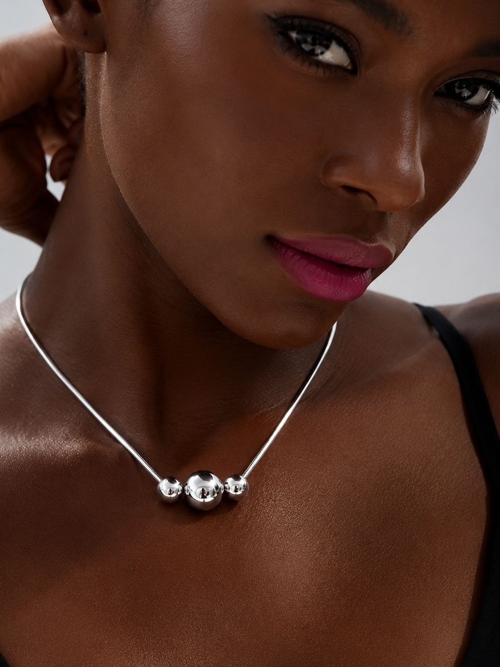 Silver Three-Bead Choker Necklace